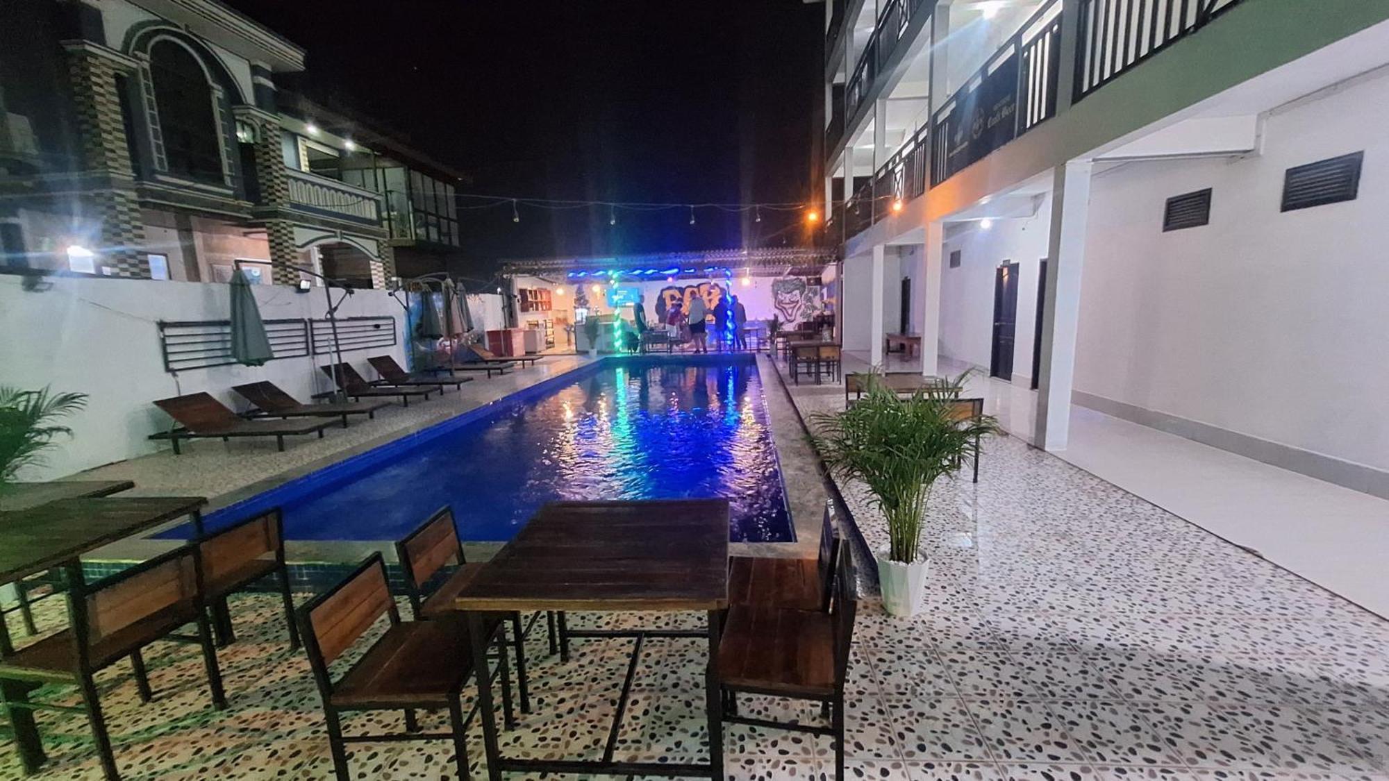 Vang Vieng Santara Backpackers Hostel Екстер'єр фото