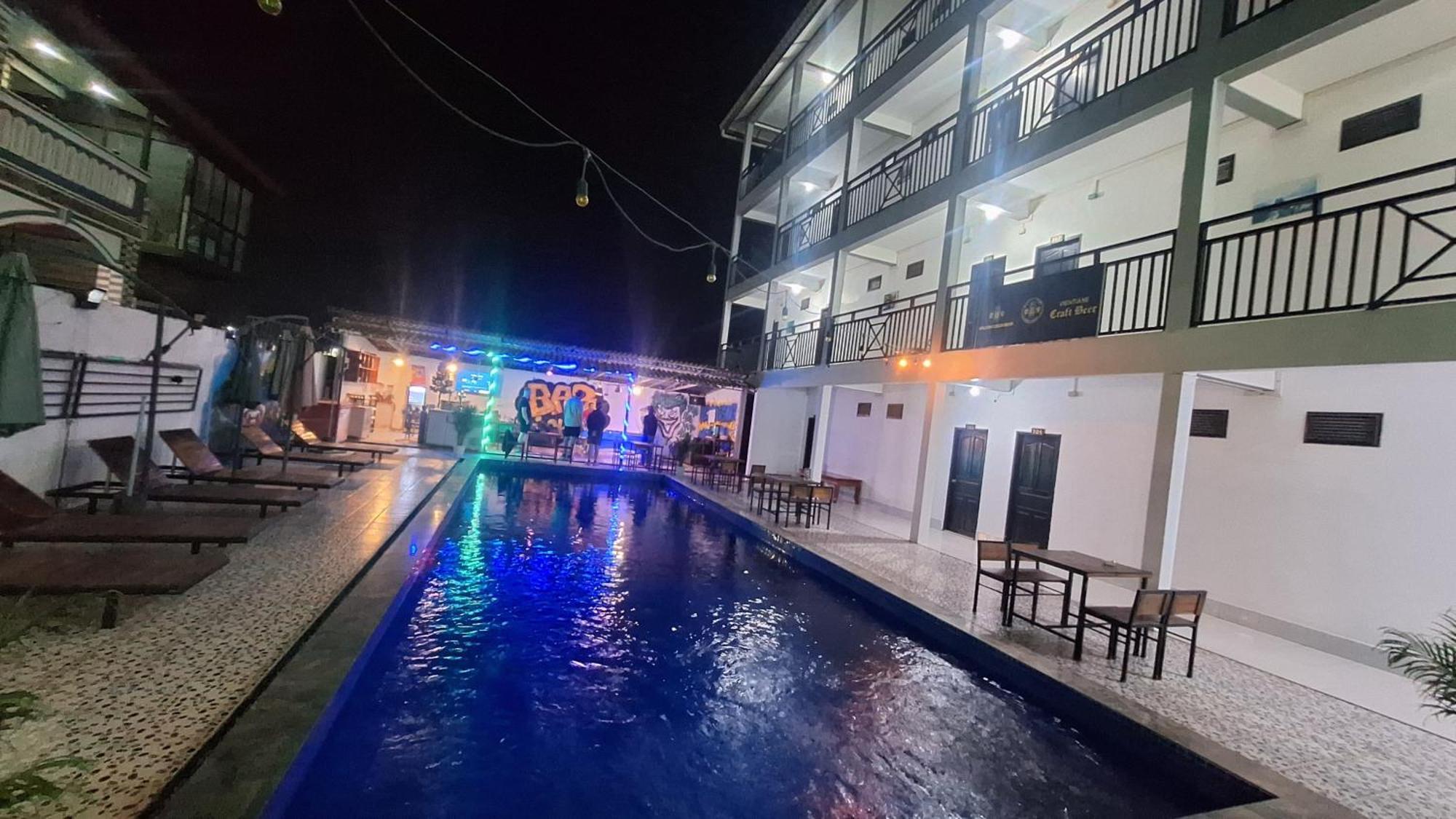 Vang Vieng Santara Backpackers Hostel Екстер'єр фото